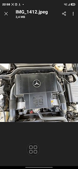 Mercedes-Benz SL500 5 of 7