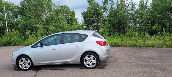 Opel Astra 4 of 4