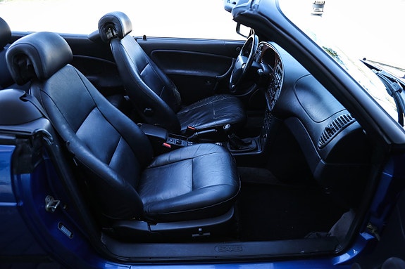Saab 900 11 of 15