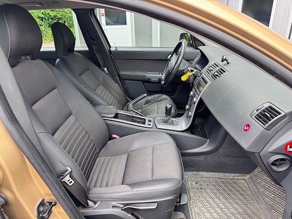 Volvo V50 10 of 13