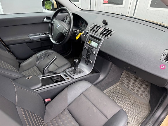 Volvo V50 11 of 13