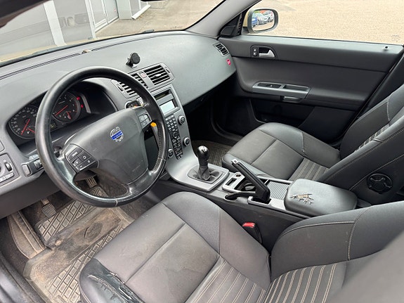 Volvo V50 8 of 13
