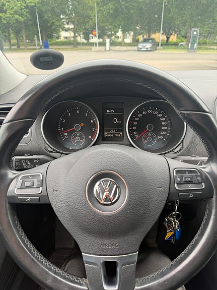 Volkswagen Golf VI 5 of 5