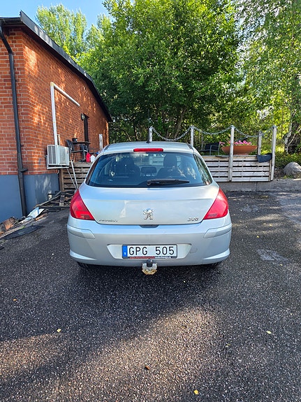Peugeot 308 3 of 10