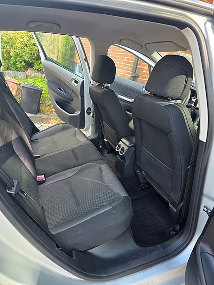 Peugeot 308 5 of 10