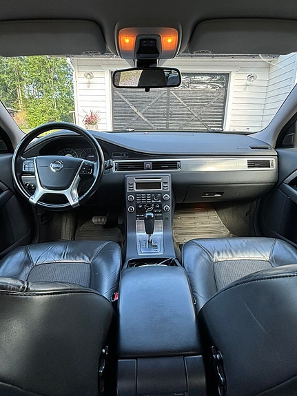 Volvo V70 5 of 5