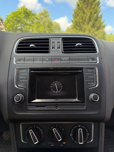 Volkswagen Polo 8 of 9