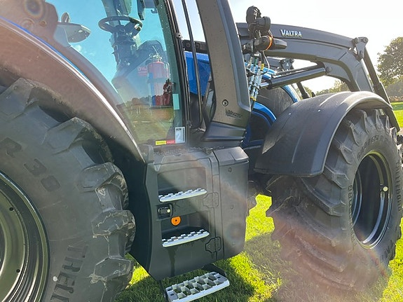 Valtra N175 ACTIVE 2 of 12