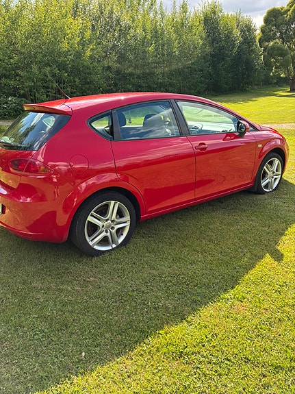 Seat Leon 3 of 5