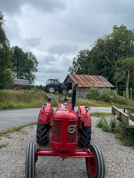 Volvo T24 2 of 4