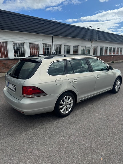Volkswagen Golf VI 3 of 5