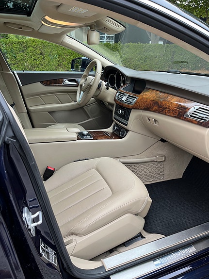 Mercedes-Benz CLS350 14 of 20