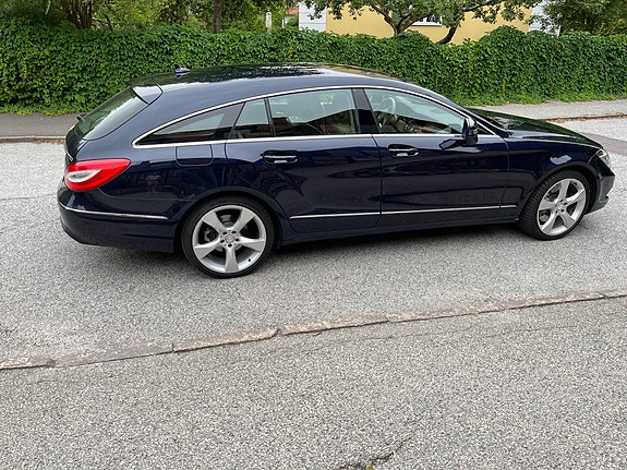 Mercedes-Benz CLS350 4 of 20