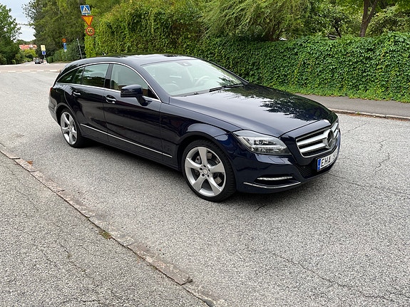 Mercedes-Benz CLS350 3 of 20