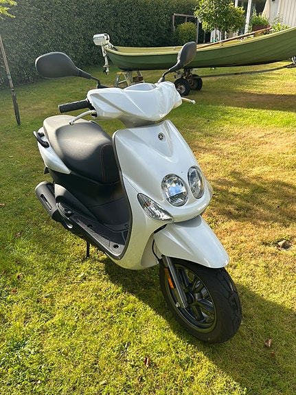 Yamaha NEOS 4 4 of 5