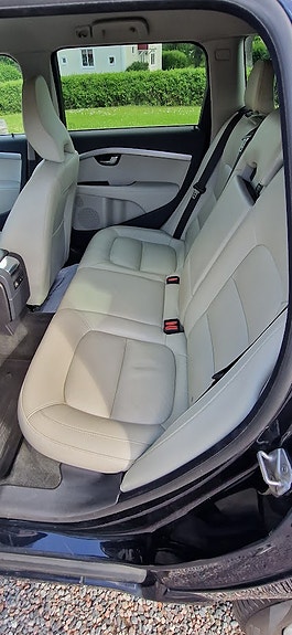 Volvo V70 4 of 8
