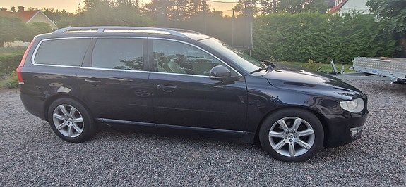 Volvo V70 6 of 8