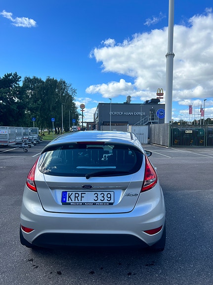 Ford Fiesta 3 of 5