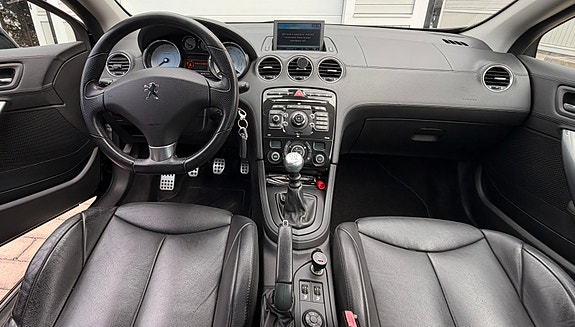 Peugeot 308 10 of 12