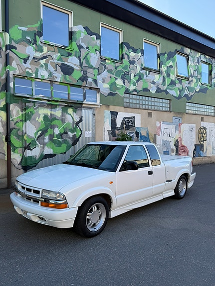 Chevrolet S-10 3 of 8