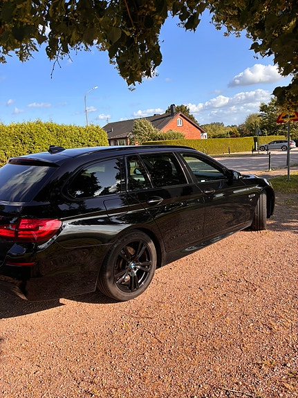 BMW 520d 3 of 5