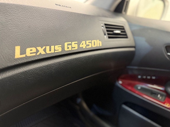 Lexus GS450h 18 of 21