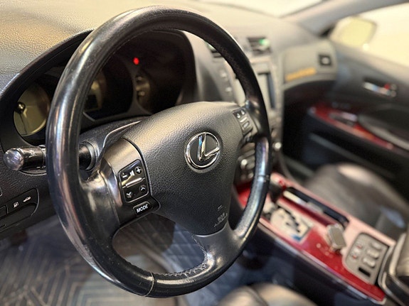 Lexus GS450h 13 of 21
