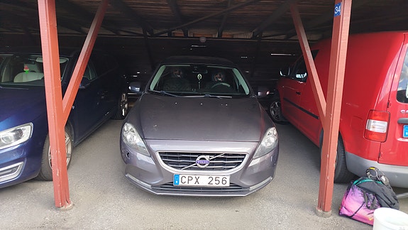 Volvo V40 11 of 11