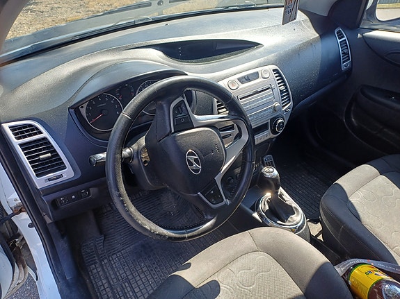 Hyundai i20 5 of 6