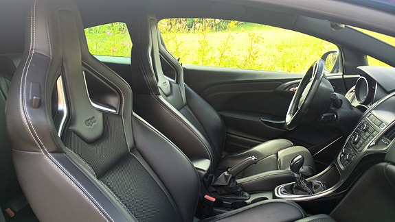 Opel Astra 10 of 11