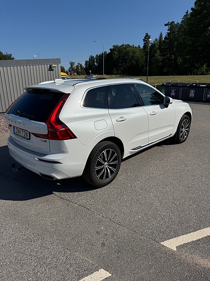 Volvo XC60 4 of 5