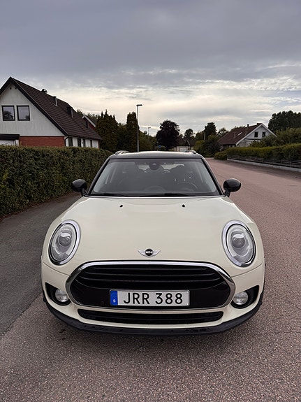 MINI Cooper 3 of 5