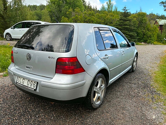 Volkswagen Golf IV 3 of 5