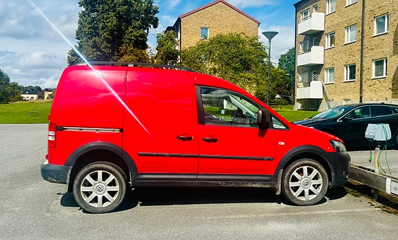 Volkswagen Caddy 2 of 3