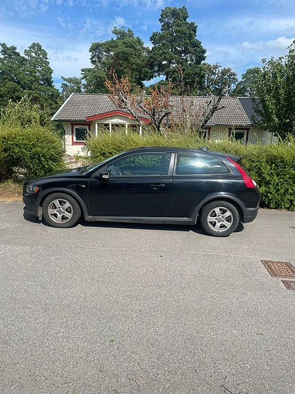 Volvo C30 3 of 5