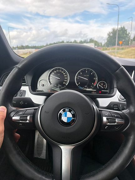 BMW 520d 12 of 12
