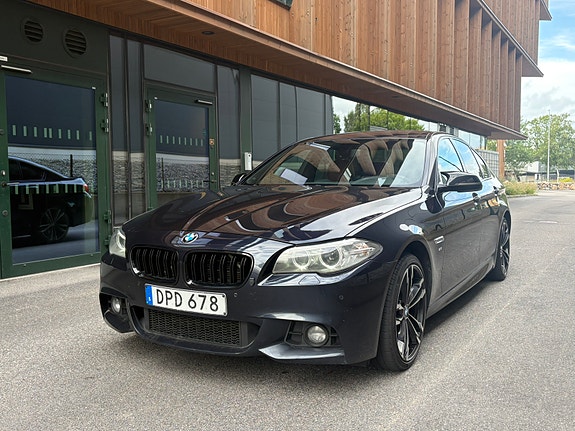 BMW 520d 2 of 12