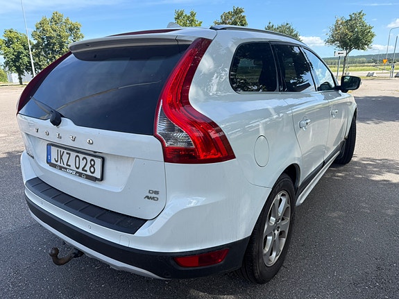 Volvo XC60 3 of 5