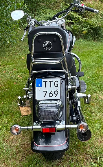 Suzuki VL1500 Intruder 4 of 6