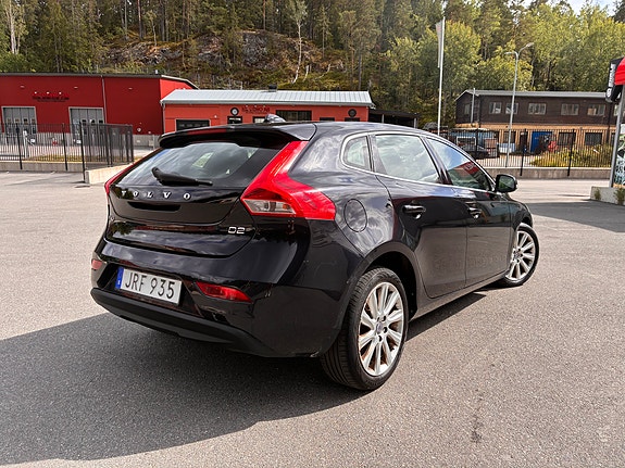 Volvo V40 5 of 22