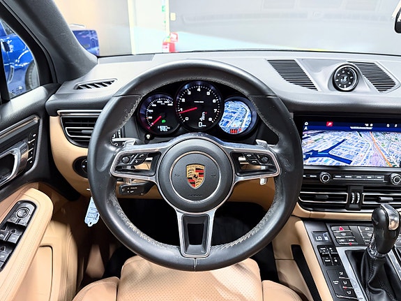 Porsche Macan 9 of 29