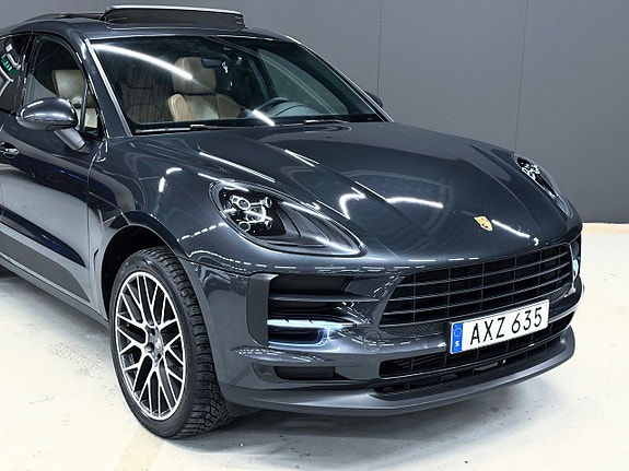 Porsche Macan 8 of 29