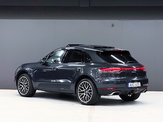 Porsche Macan 10 of 29