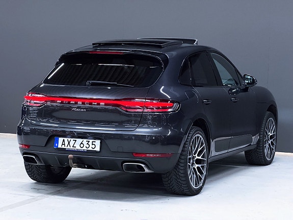 Porsche Macan 28 of 29