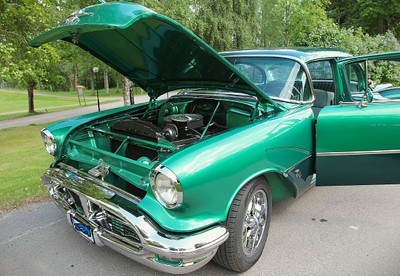 Oldsmobile 88 19 of 27