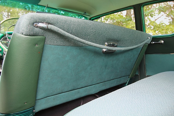 Oldsmobile 88 25 of 27