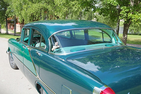 Oldsmobile 88 8 of 27