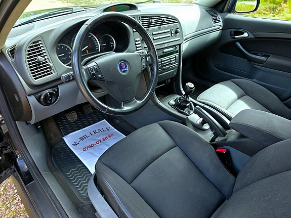Saab 9-3 4 of 5