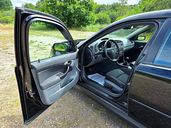 Saab 9-3 2 of 5