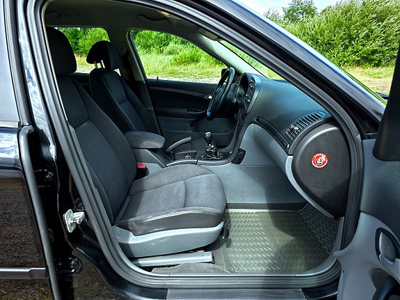 Saab 9-3 5 of 5